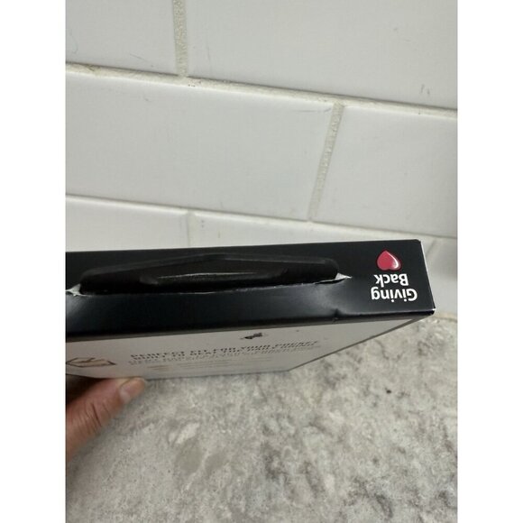 OtterBox iPhone SE 3rd & 2nd Gen, iPhone 8 & iPhone 7 /not Compatible with Plus - Picture 3 of 6